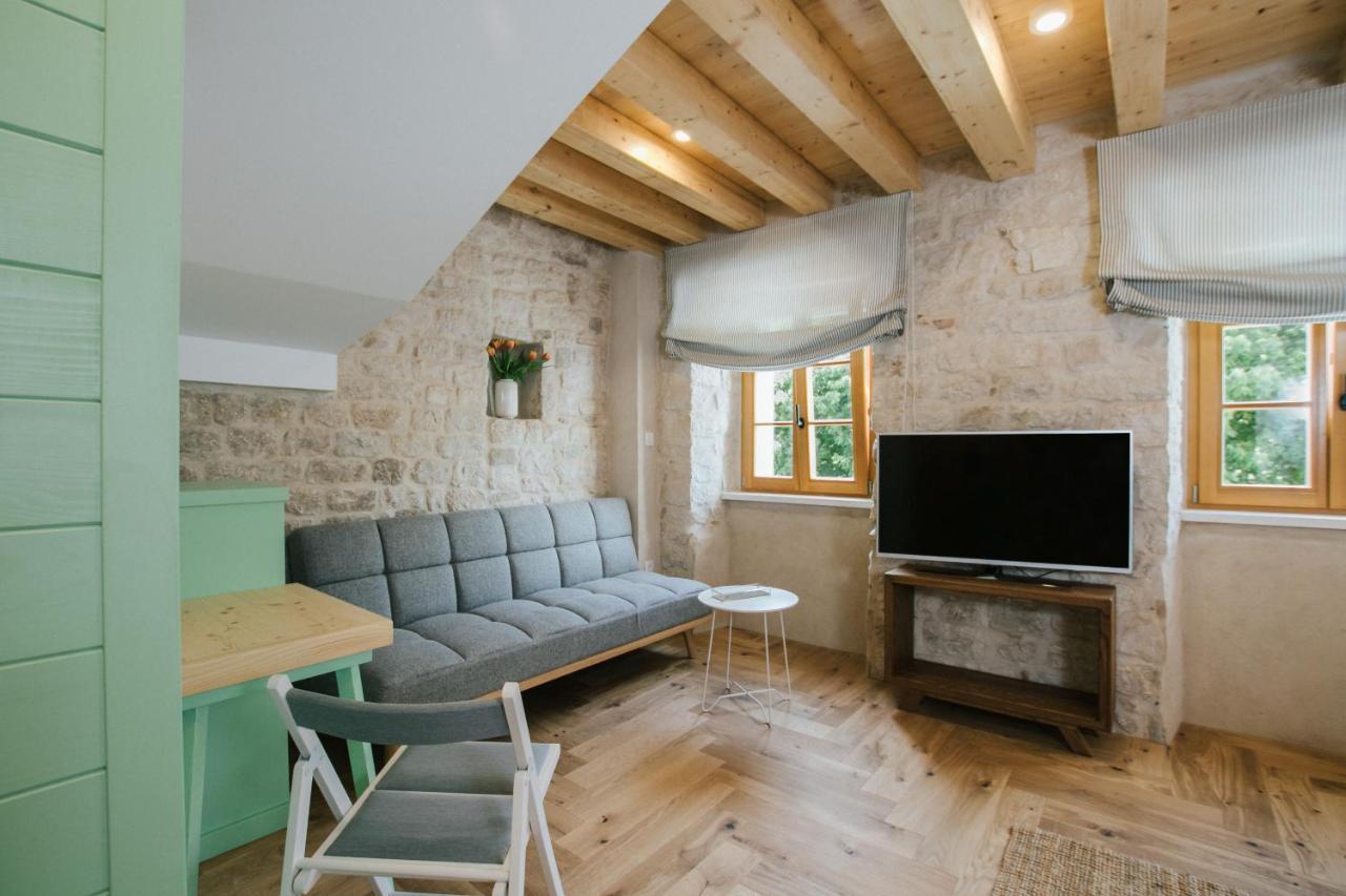 Franka Hotell Trogir Exteriör bild
