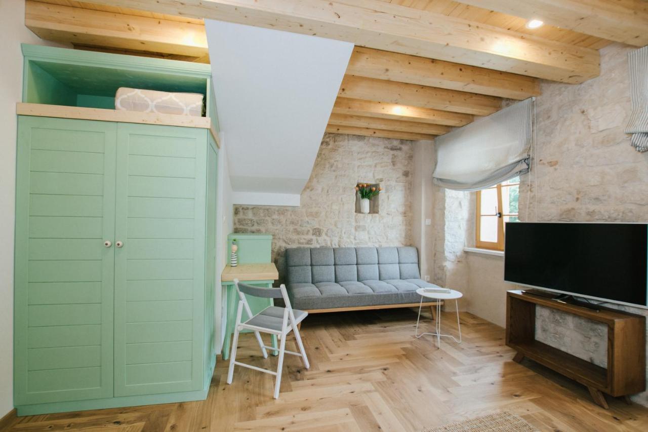 Franka Hotell Trogir Exteriör bild