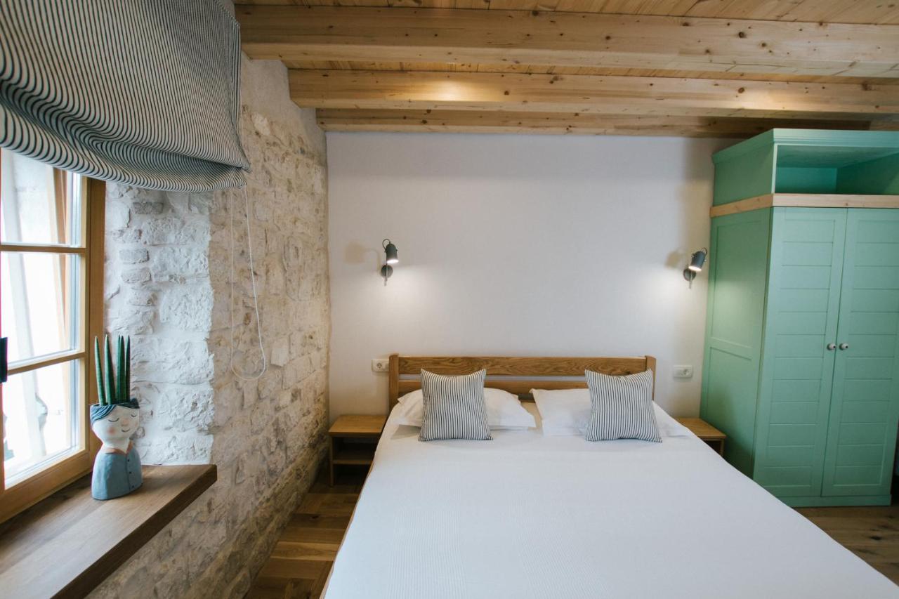Franka Hotell Trogir Exteriör bild