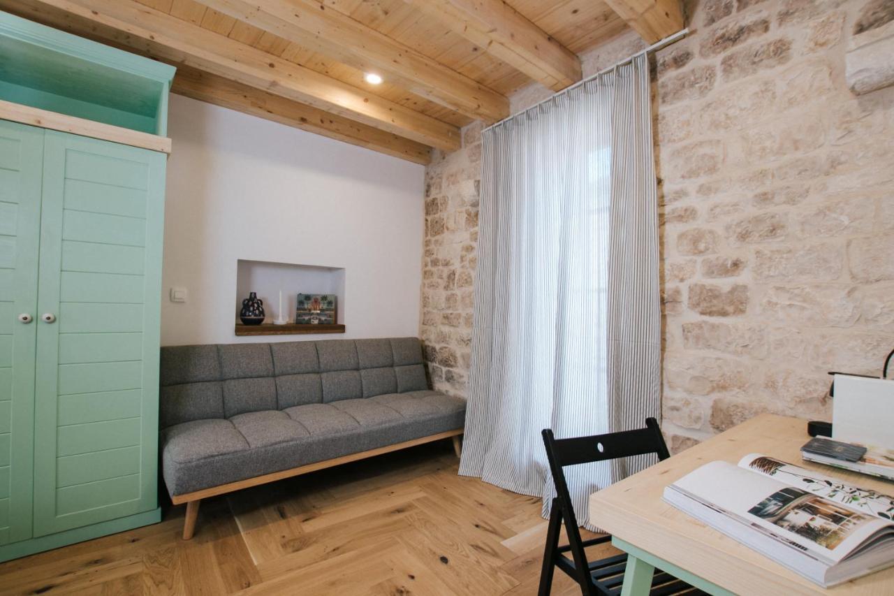 Franka Hotell Trogir Exteriör bild